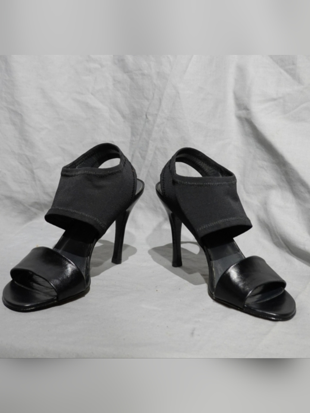 STUART WEITZMAN Scuba Black Heeled Sandals with Woven Ankle Cuff, size 7